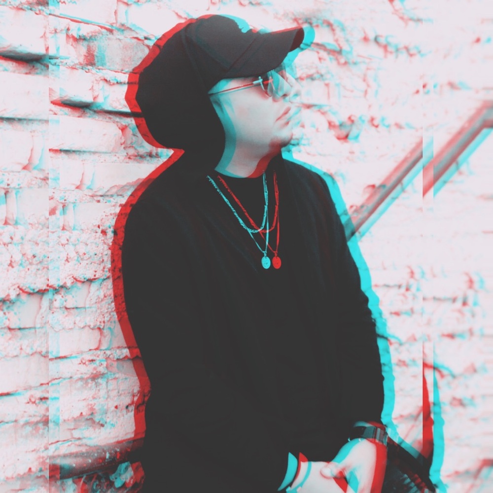 Meet your Posher, Victor